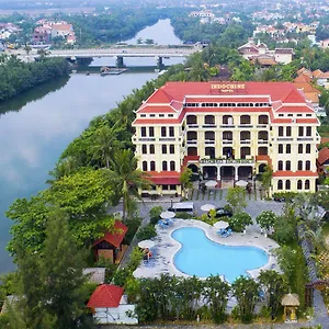 3* Hotel Lu Na Diamond Riverside